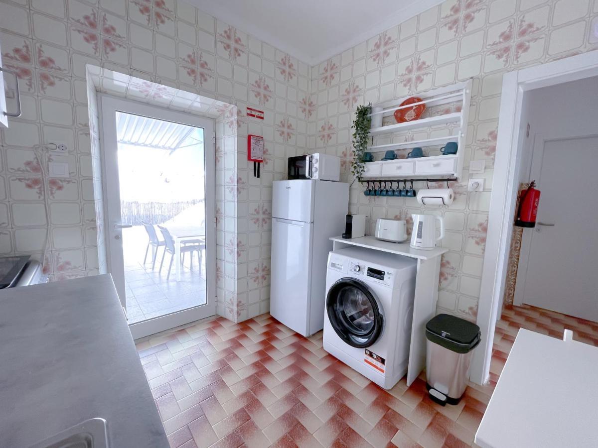 Central Olhao Home - Private Spacious Sunlit Patio โอลเญา ภายนอก รูปภาพ